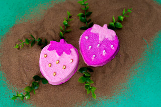 Strawbs Bath Bomb